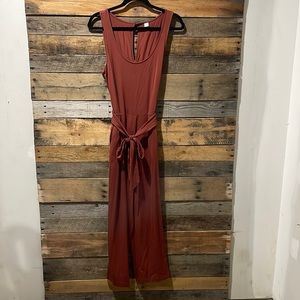 Old Navy belted jumpsuit w/pockets (M)
